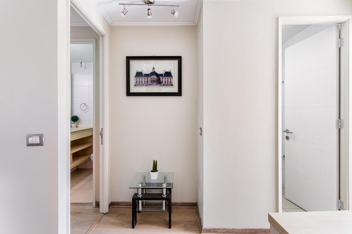 Lindo Departamento Hasta 6 Personas, Estacionamiento * Santiago